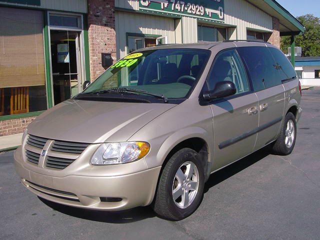 Dodge Caravan 2005 photo 1