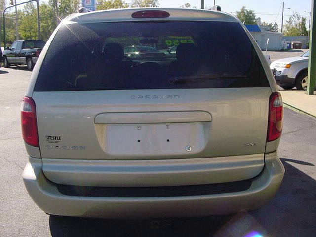 Dodge Caravan 2005 photo 3