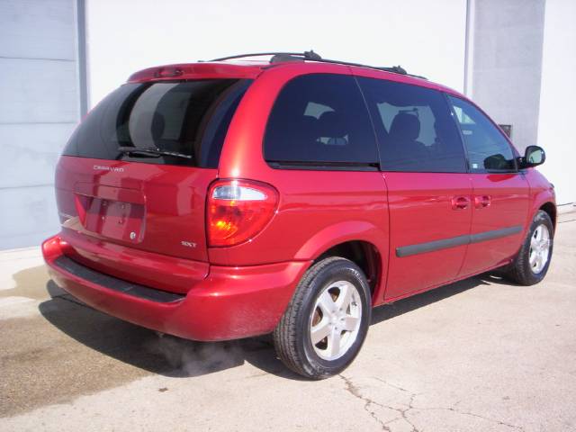 Dodge Caravan 2005 photo 1