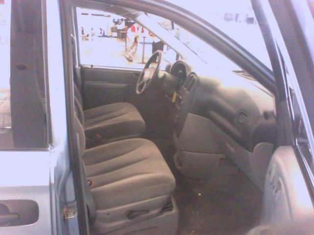 Dodge Caravan 2005 photo 2