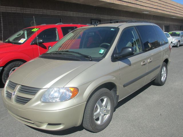 Dodge Caravan 2005 photo 4