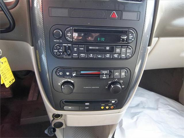 Dodge Caravan 2005 photo 1