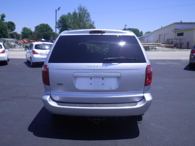 Dodge Caravan 2005 photo 3