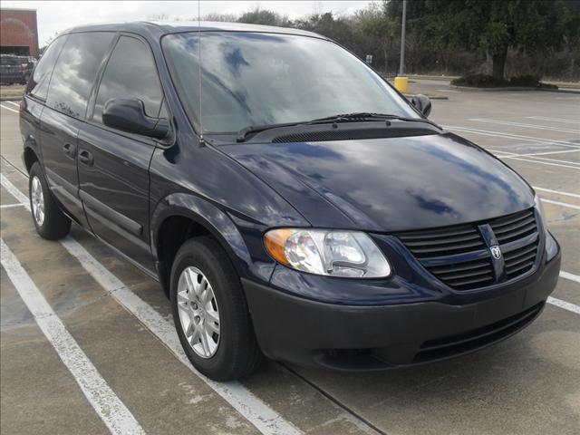 Dodge Caravan 2005 photo 2