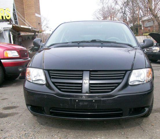 Dodge Caravan 2005 photo 3