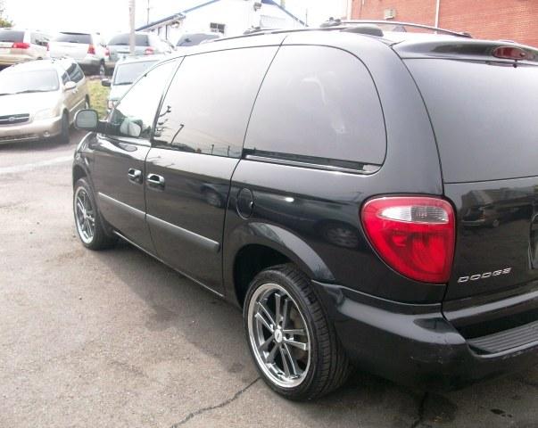 Dodge Caravan 2005 photo 5