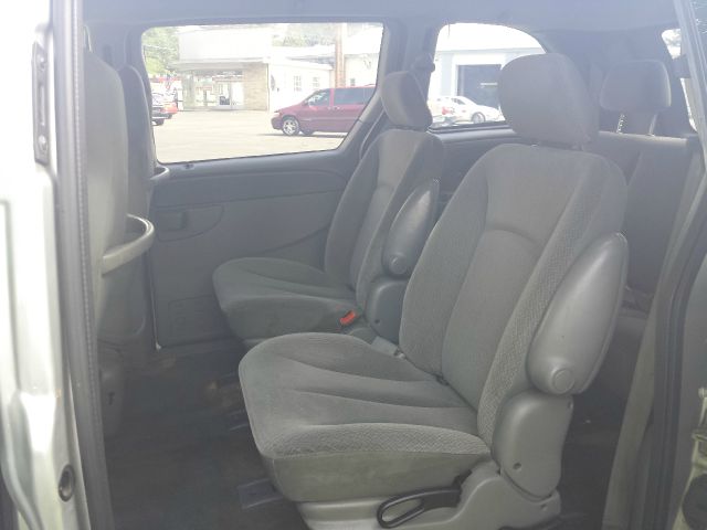 Dodge Caravan 2005 photo 1