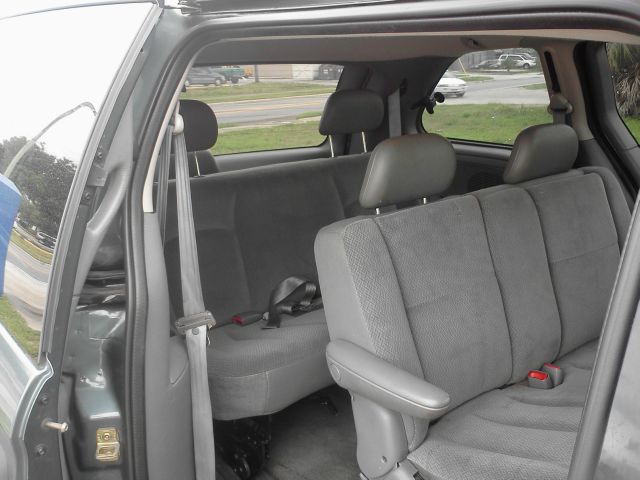 Dodge Caravan 2005 photo 1