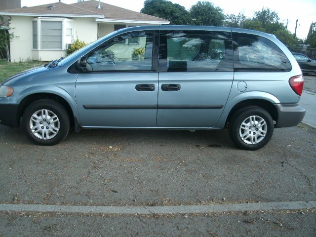 Dodge Caravan SE MiniVan