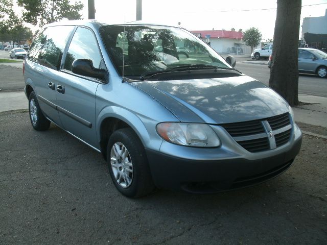 Dodge Caravan 2005 photo 4