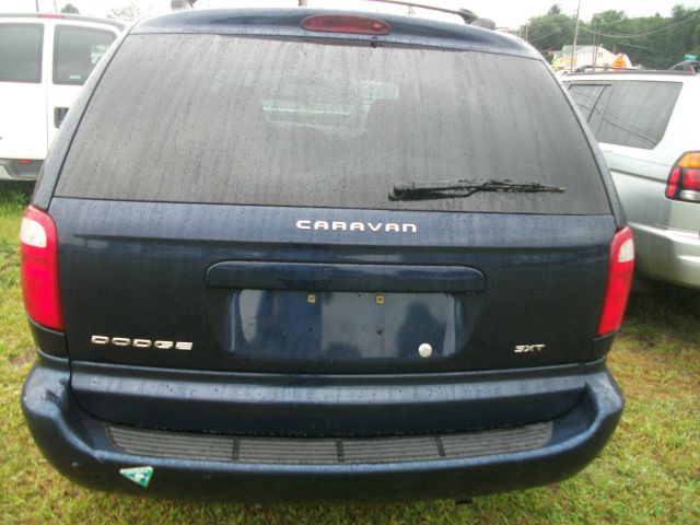 Dodge Caravan 2005 photo 3