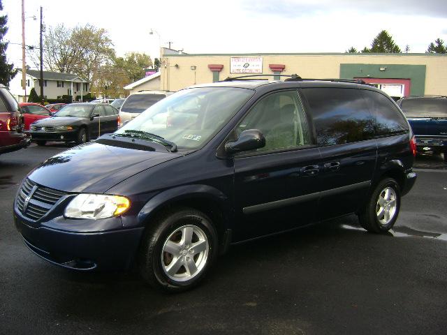 Dodge Caravan ES Sport MiniVan