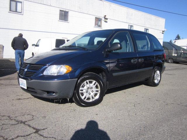 Dodge Caravan 2005 photo 2