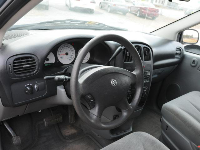 Dodge Caravan 2005 photo 1