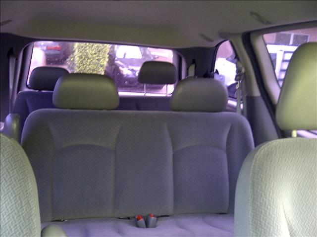 Dodge Caravan 2005 photo 4