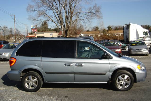 Dodge Caravan 2005 photo 1