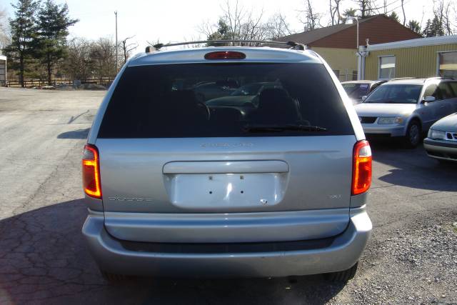 Dodge Caravan 2005 photo 3