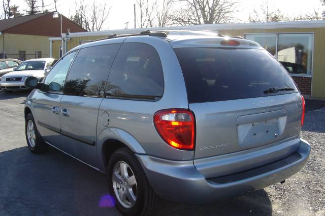 Dodge Caravan 2005 photo 4