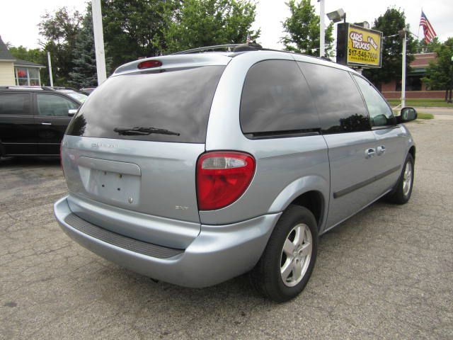 Dodge Caravan 2005 photo 4