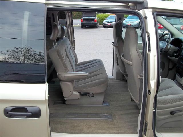 Dodge Caravan 2005 photo 14