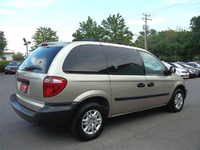 Dodge Caravan 2005 photo 2