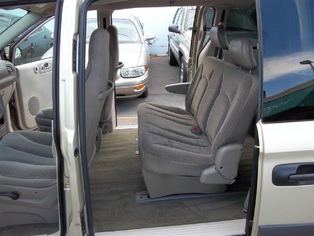 Dodge Caravan 2005 photo 3