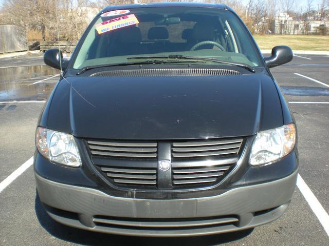 Dodge Caravan 2005 photo 1