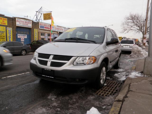 Dodge Caravan 2005 photo 2