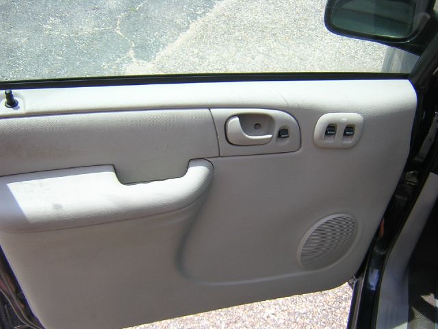 Dodge Caravan 2005 photo 14