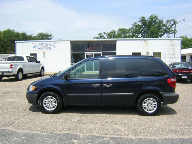 Dodge Caravan 2005 photo 15