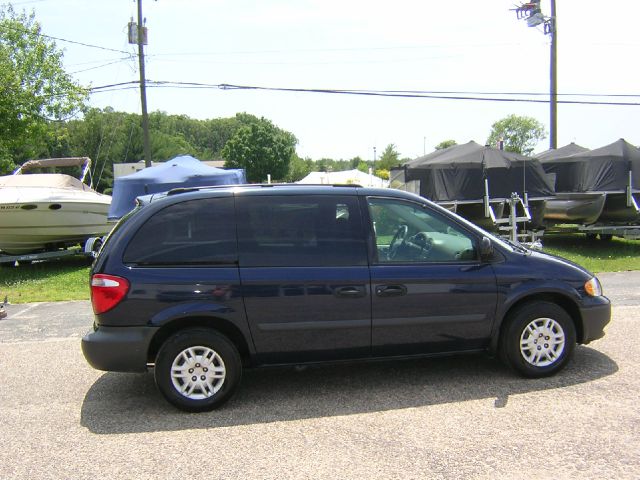 Dodge Caravan 2005 photo 19