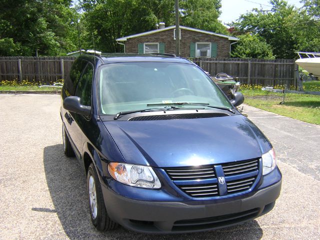 Dodge Caravan 2005 photo 4