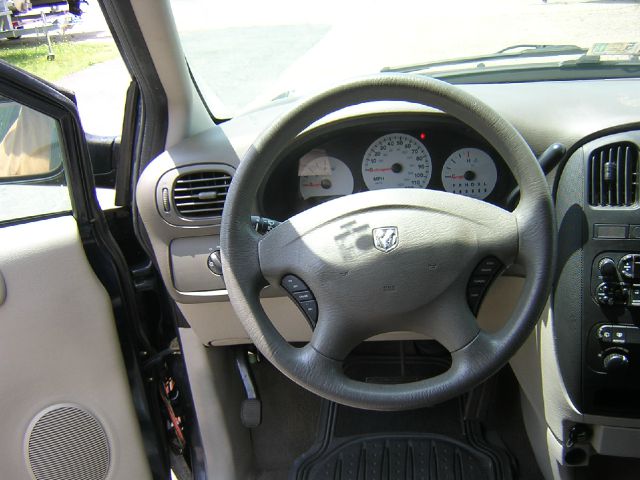 Dodge Caravan 2005 photo 7