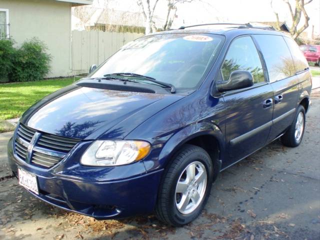 Dodge Caravan S MiniVan