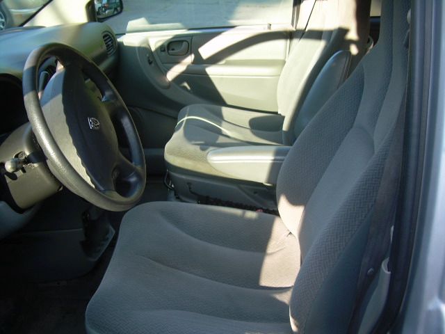 Dodge Caravan 2005 photo 3