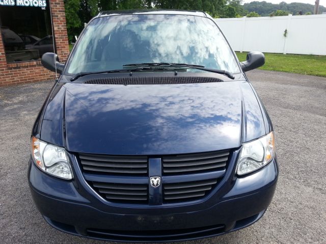 Dodge Caravan 2005 photo 0