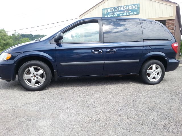 Dodge Caravan 2005 photo 2