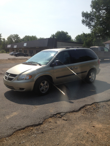 Dodge Caravan 2005 photo 1