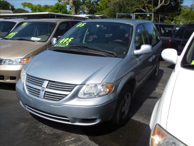 Dodge Caravan 2005 photo 3