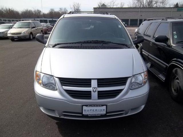 Dodge Caravan 2005 photo 1