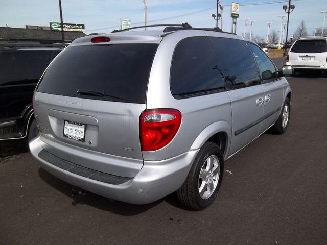 Dodge Caravan 2005 photo 3