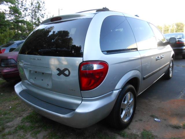 Dodge Caravan 2005 photo 2