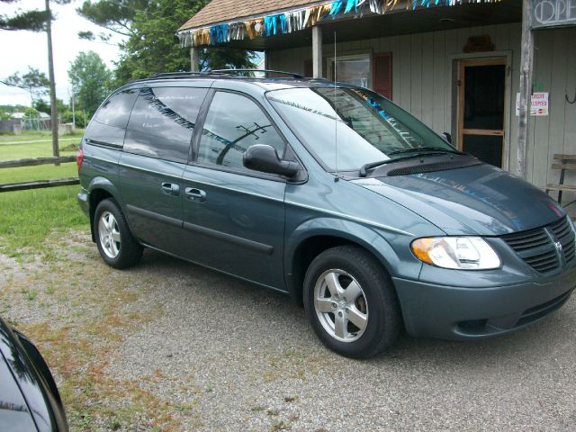 Dodge Caravan 2005 photo 3