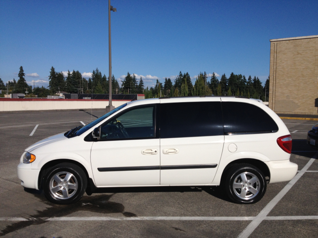 Dodge Caravan 2006 photo 1