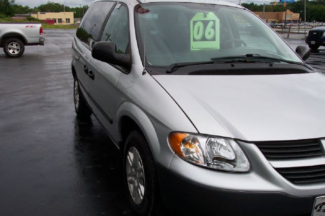 Dodge Caravan 2006 photo 2