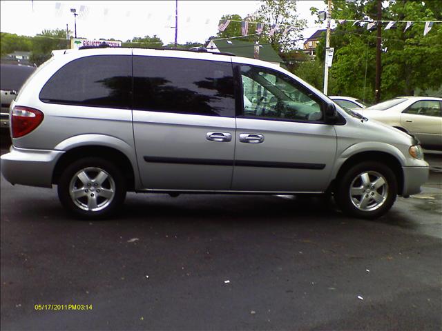 Dodge Caravan 2006 photo 2