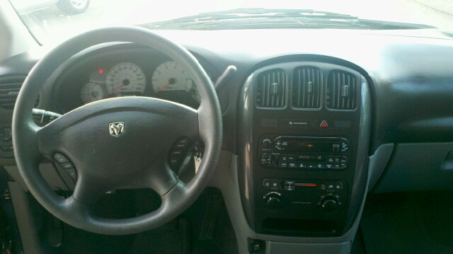 Dodge Caravan 2006 photo 1