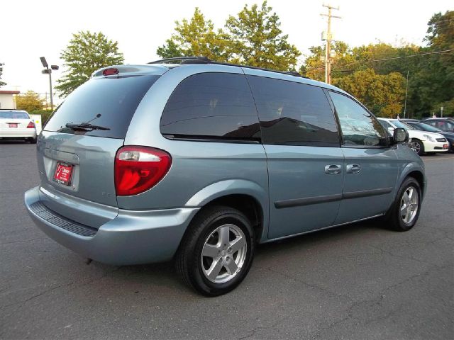 Dodge Caravan 2006 photo 17