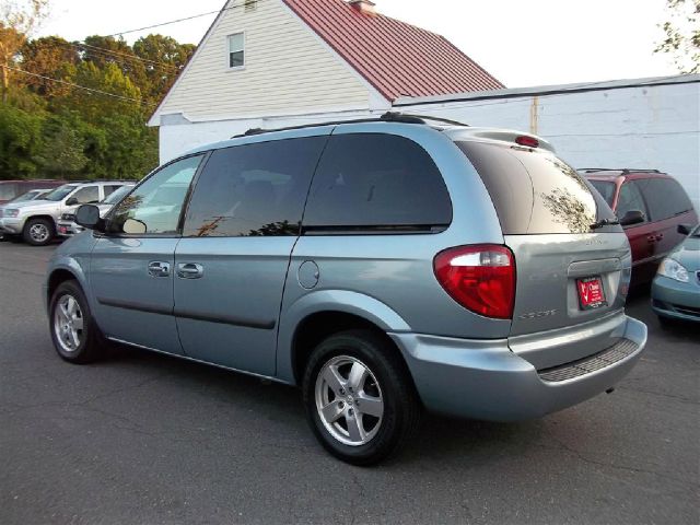 Dodge Caravan 2006 photo 25