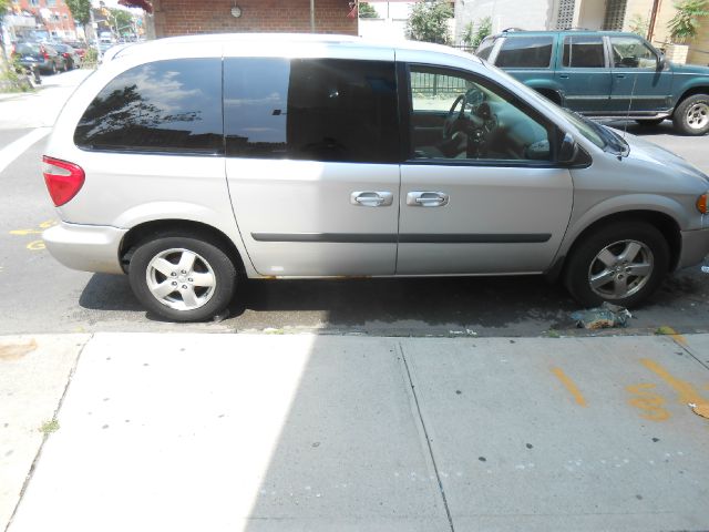 Dodge Caravan 2006 photo 2